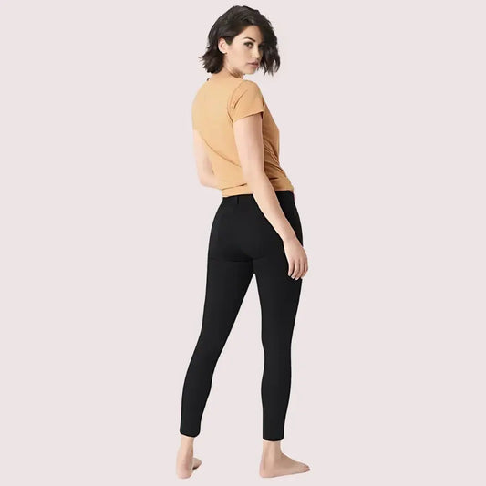 Women's Sleek Silhouette Black Skinny Fit Jeans Snazzyway