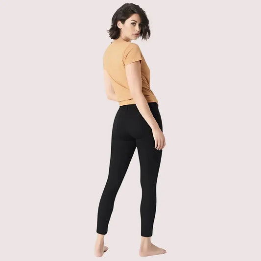 Women’s Sleek Silhouette Black Skinny Fit Jeans