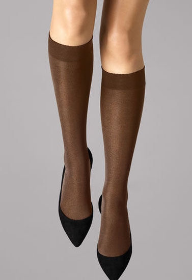 3 Pairs Gentle Brown Sheer Toe Knee High Stockings - One Size / gentle brown