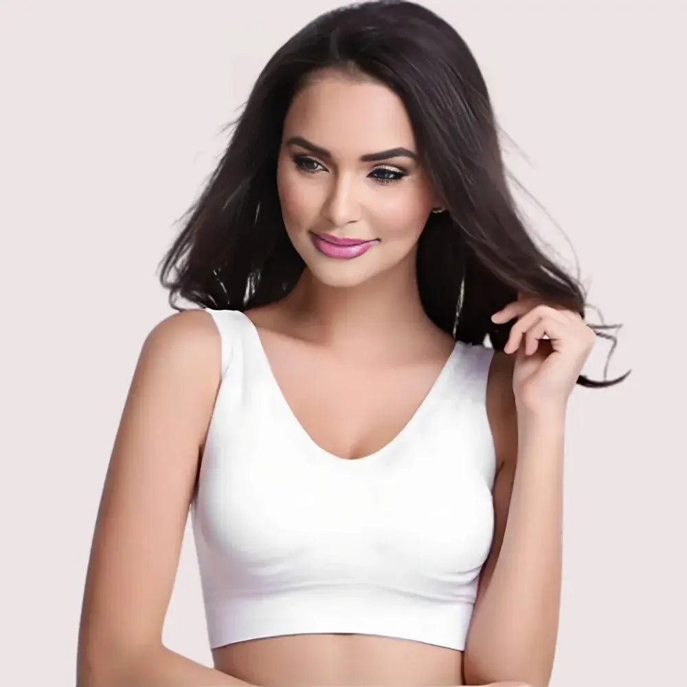 Fashionable Cutout Sports Bra for Young Athletes Snazzyway