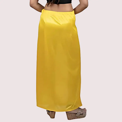 Gleaming silk slip of Saree’s shapewear for ladies