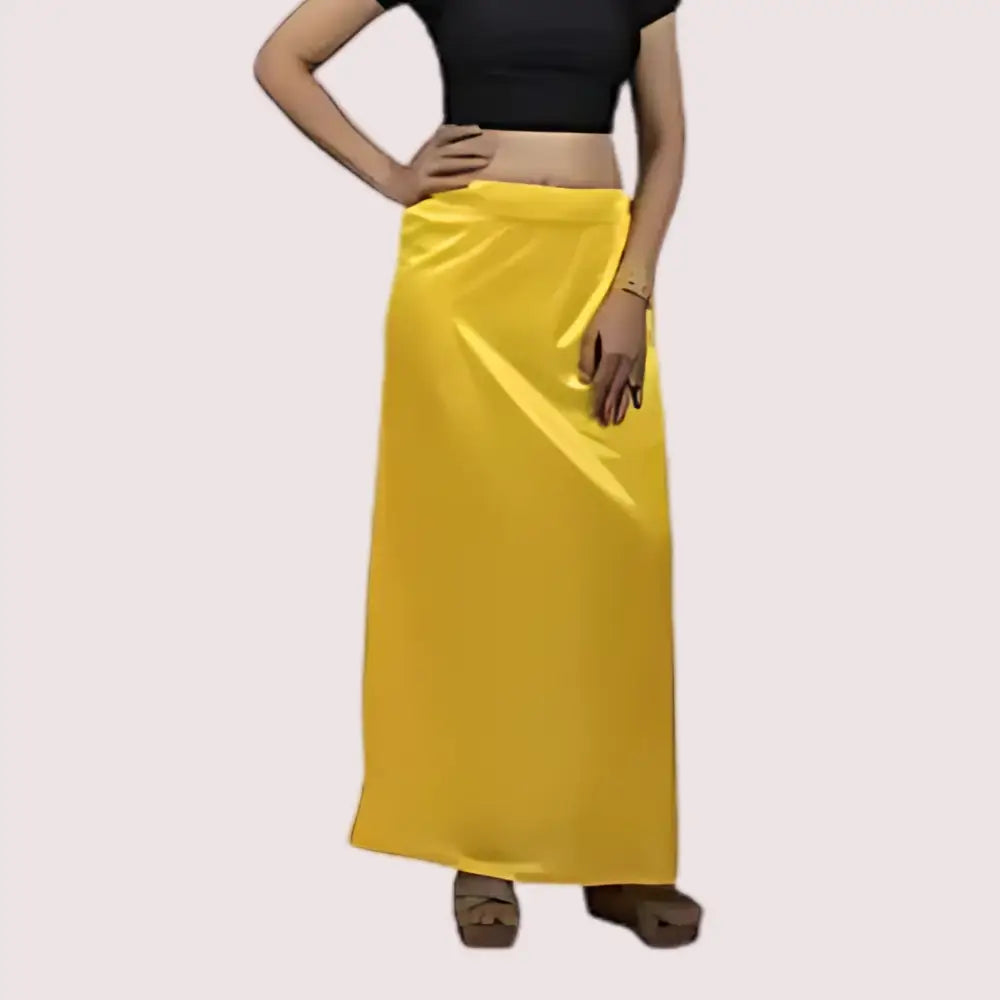 Gleaming silk slip of Saree’s shapewear for ladies