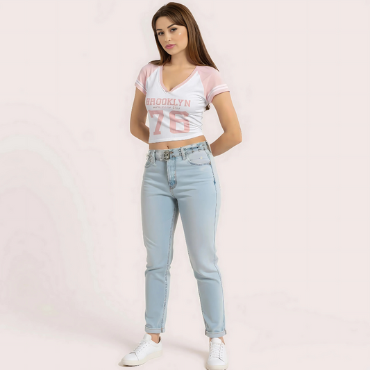 Women’s Pink ’Brooklyn 76’’ V-Neck Crop Top – Sporty Graphic Tee